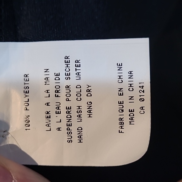 Essue women's size small shirt - Picture 6 of 6